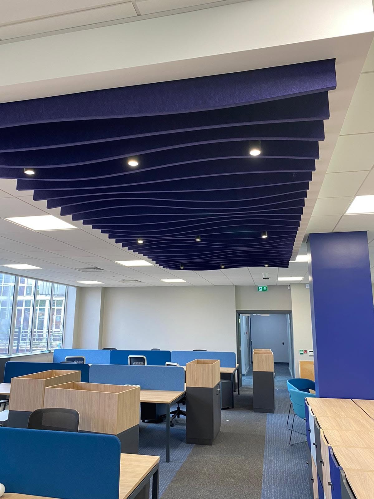 Bespoke suspended ceiling in a office
