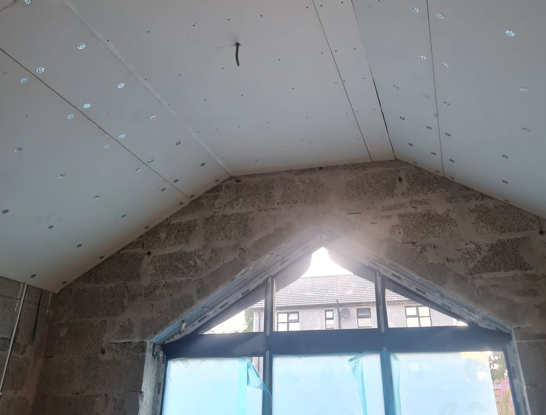 Plasterboard solutions for ceilings
